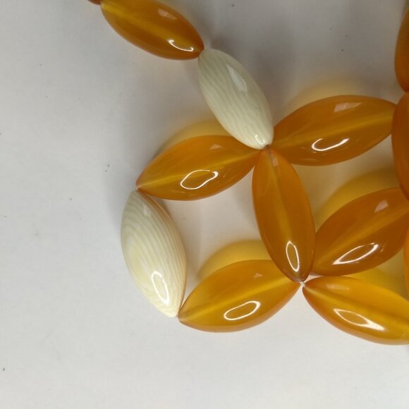 Plastic Necklace Hinge Bracelet Set Orange Beige Vintage Retro Mod Barrel Clasp - Picture 5 of 16